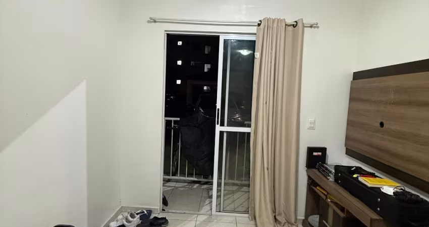 Alugo Apartamento no Terreo no Condomínio Ideal Flores