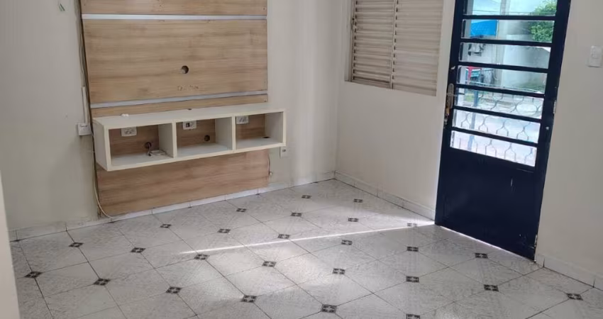 Alugo Apartamento de 2 quartos no Condomínio São Judas Tadeu I