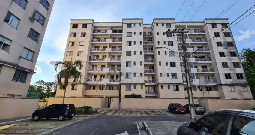 Alugo Apartamento no Bairro Flores com 3 quartos