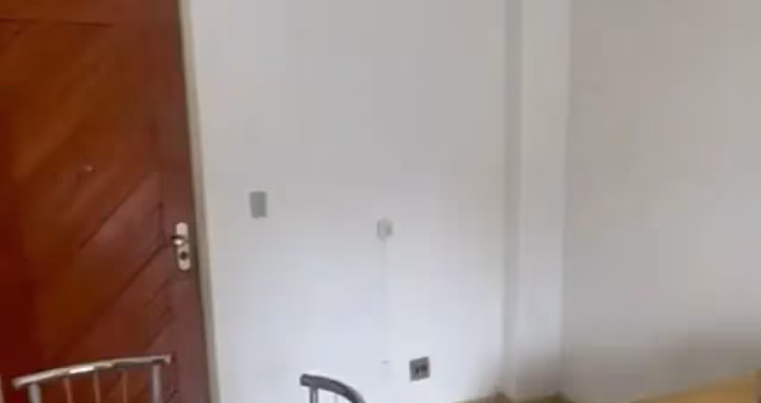 Alugo Apartamento em Condomínio no Centro de Manaus