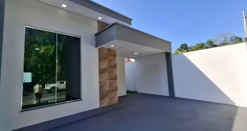 Vendo linda casa no bosque das palmas, 3 quartos, ponta negra