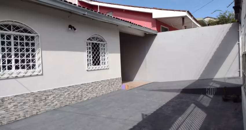 Alugo casa no planalto conjunto jardim versalhes com 2 quartos