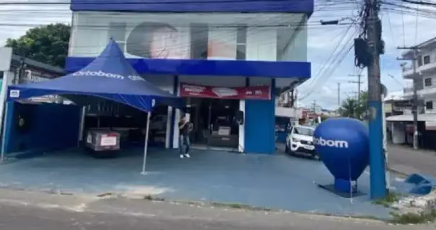 Lindo prédio comercial, de esquina entre as avenidas silves e adalberto vale, região centro sul de manaus, imóvel disponível para locação comercial.