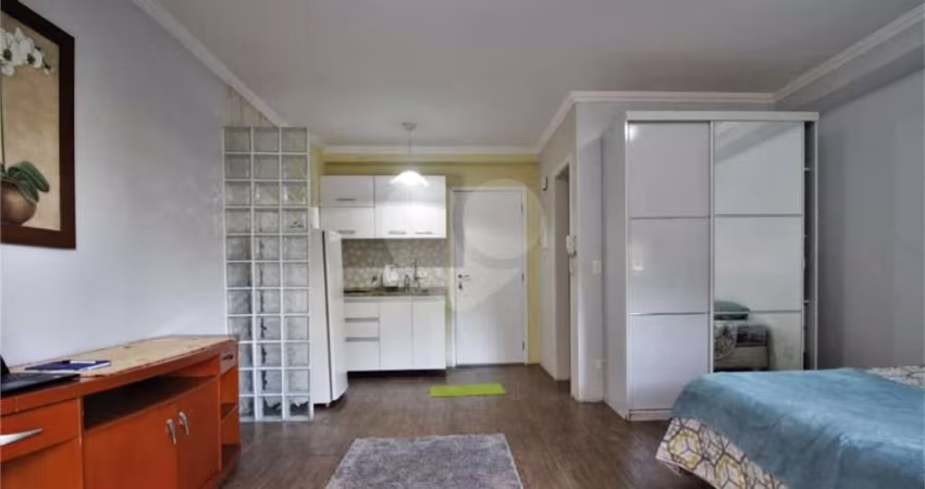 Apartamento para Locação com 32m² - Panamby.