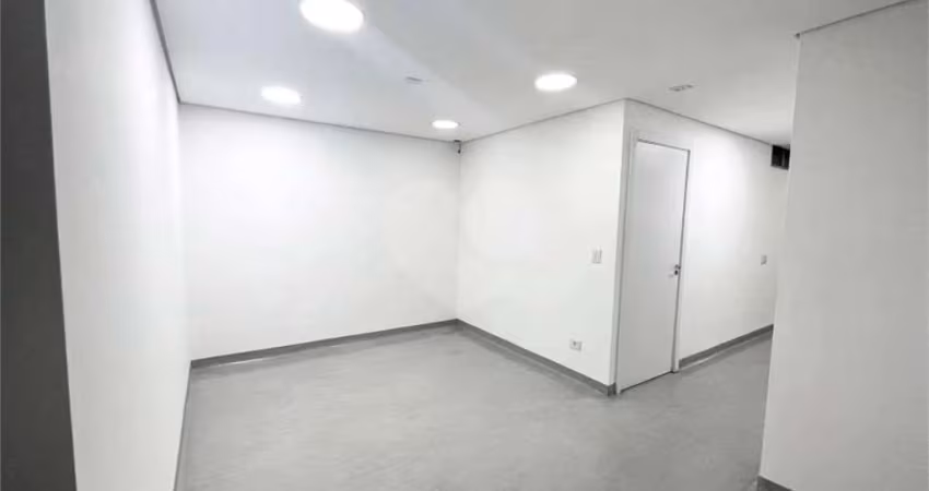 Locação 3 conjuntos comerciais Paraíso ,162 mts   ,6 salas ,3 banheiros ,uma copa
