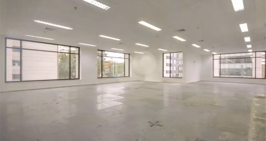 Sala comercial para alugar na Avenida Ibirapuera, 2332, Moema, São Paulo