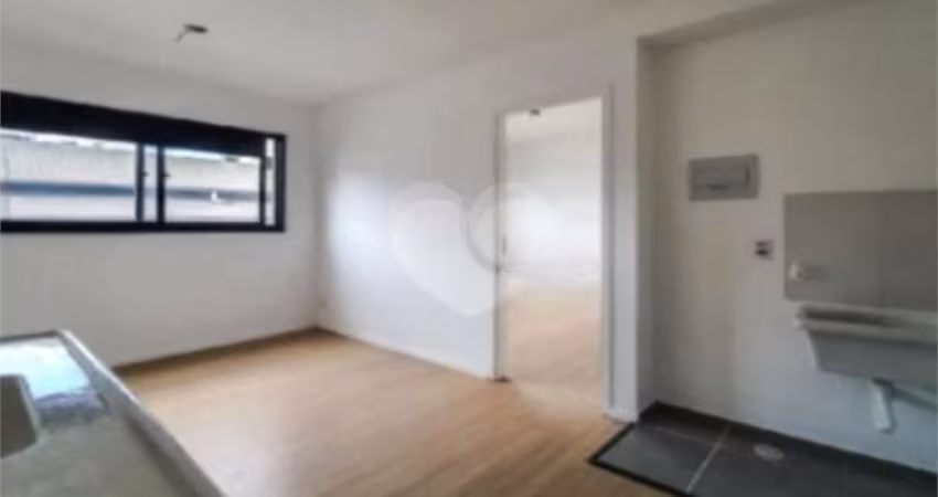 Apartamento para locação com 24m² - Liberdade