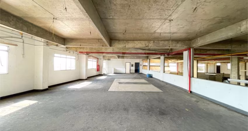 Galpão de 1.396m² para locação - Barueri