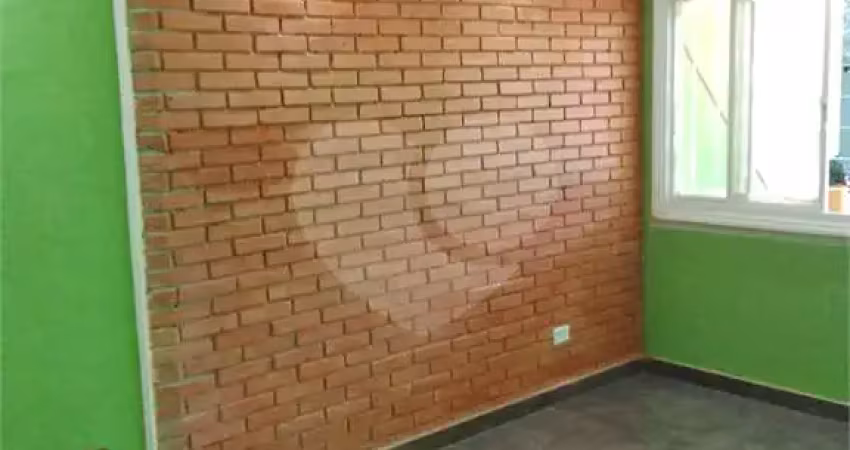 Casa com 3 quartos à venda na Rua Guapironga, 46, Itaquera, São Paulo