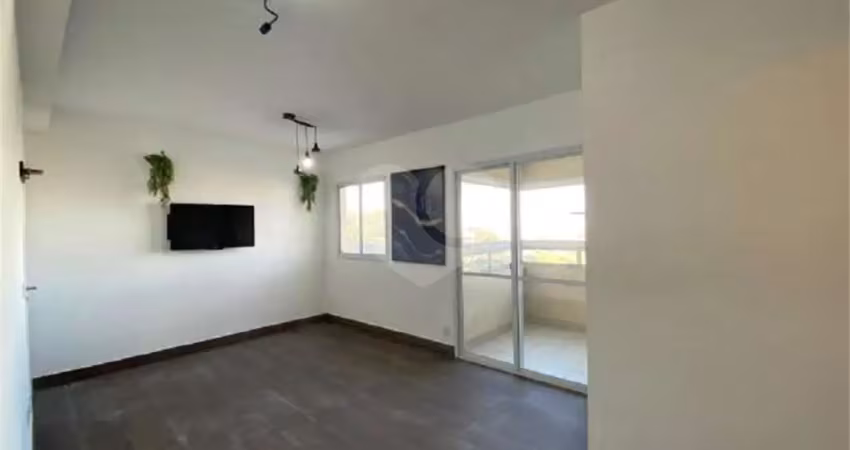 Apartamento com 3 quartos para alugar na Avenida Aruanã, 851, Tamboré, Barueri