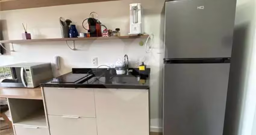 Kitnet / Stúdio para alugar na Avenida das Carinas, 301, Moema, São Paulo