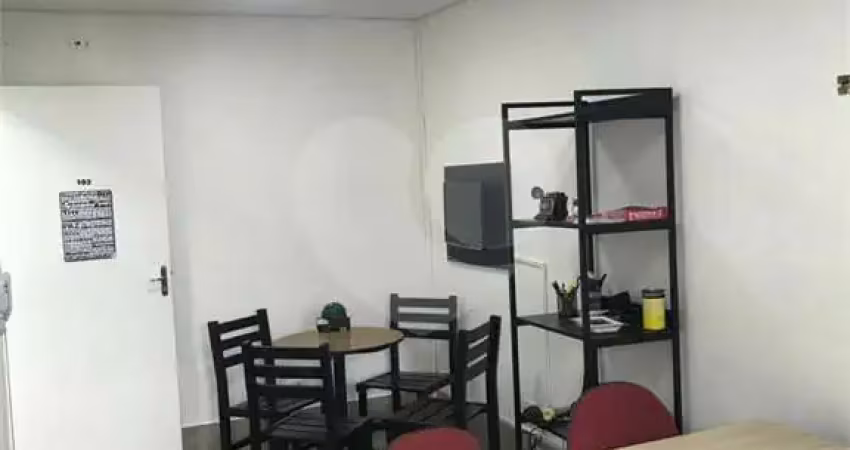 Sala comercial para alugar na Rua Tijuco Preto, 636, Tatuapé, São Paulo