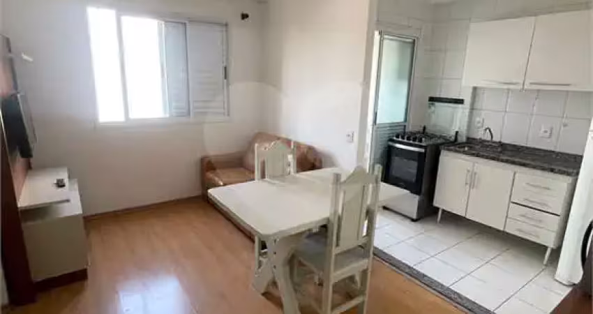 Kitnet / Stúdio para alugar na Rua Teixeira de Melo, 355, Tatuapé, São Paulo