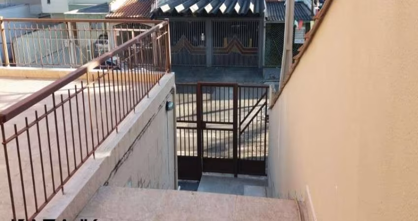 Comprar/vendo: Casa a venda, térrea, com 2 dormitórios e 2 vagas, no Eloy Chaves, Jundiaí. Melhor bairro da cidade, próximo a comércios e serviços.