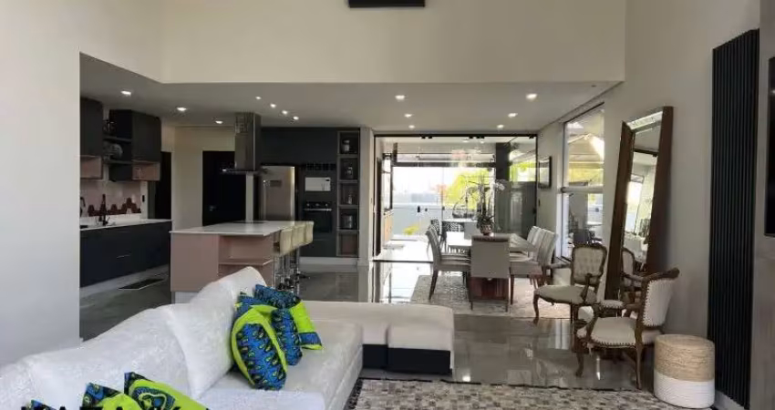 Comprar/vendo/permuto: Casa térrea a venda ou permuta com 3 suítes, gourmet, amplo quintal no condomínio Reserva da Serra, Jundiaí