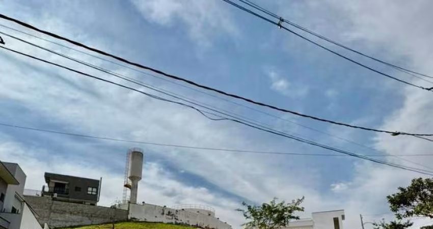 Comprar/vendo: Terreno a venda com 374m²  em aclive no Ibi Aram II, Itupeva, SP. Pronto para construir com projeto aprovado na prefeitura e condomínio