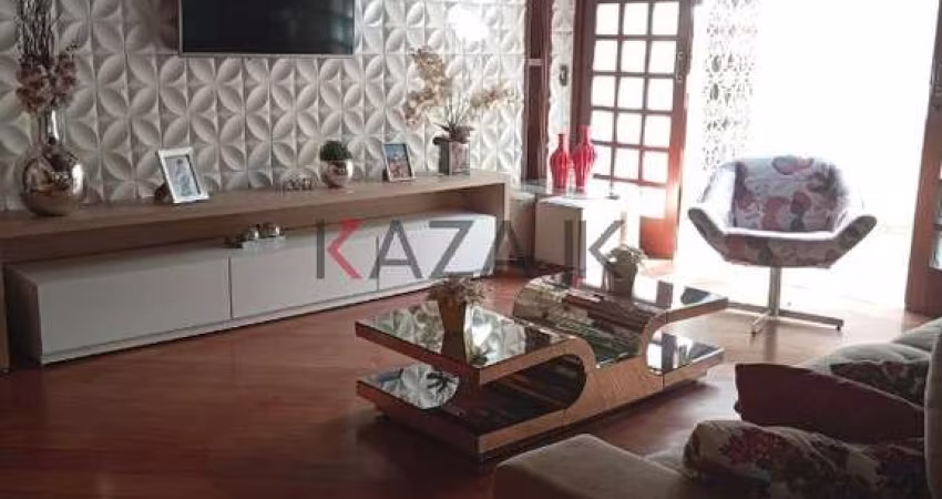 Alugar/alugo: Casa, sobrado, para locação na Vila Liberdade, Jundiaí, SP com 4 dormitórios (1 suíte), churrasqueira e 4 vagas. Toda casa com armários.