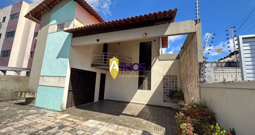 Casa Duplex em Jardim Cidade Universitária - Bancários, João Pessoa/PB
