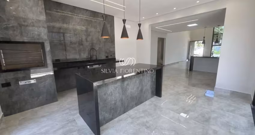 Casa para venda em Piracangaguá de 300.00m² com 3 Quartos, 1 Suite e 2 Garagens