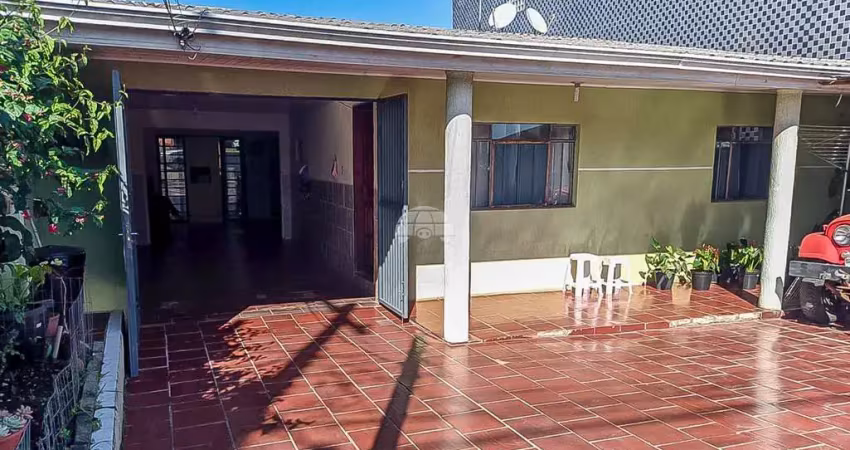 Casa para venda em Atuba de 360.00m² com 4 Quartos e 3 Garagens
