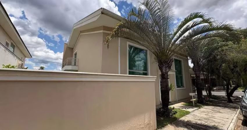 Casa para venda em Vila Hortência de 230.00m² com 4 Quartos, 2 Suites e 2 Garagens