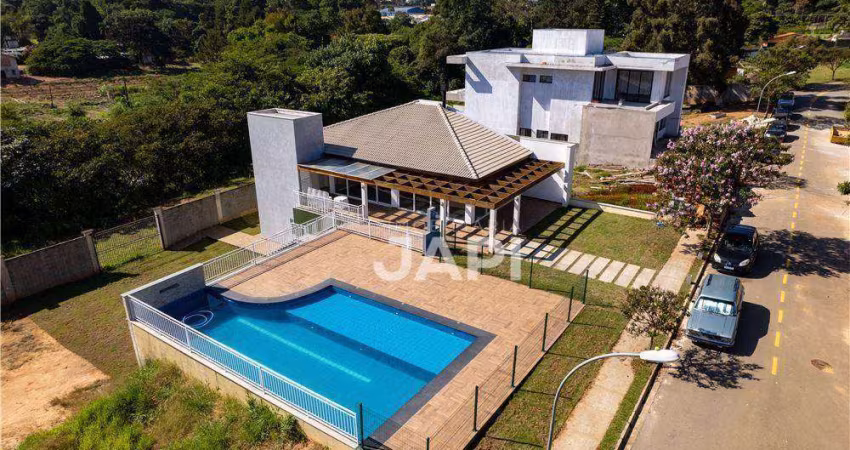 Casa de Condomínio para venda em Medeiros de 235.00m² com 4 Quartos, 3 Suites e 6 Garagens