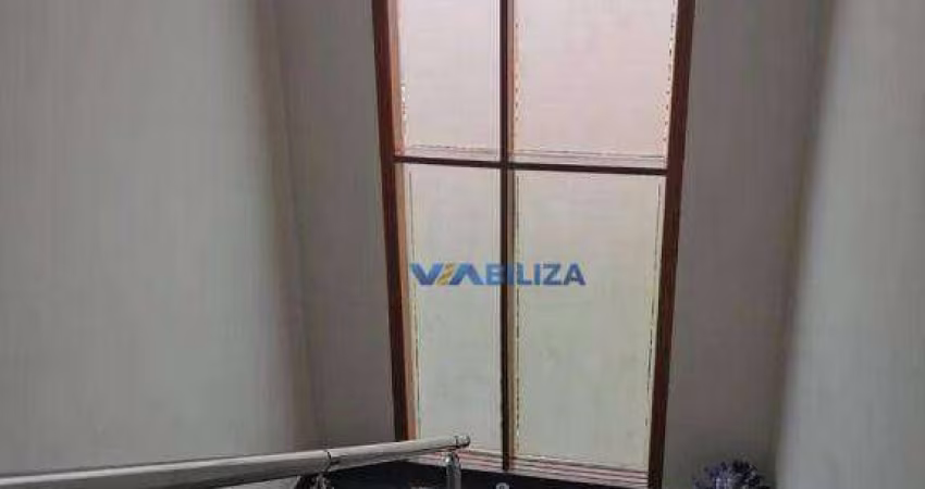 Casa para venda em Vila Barros de 220.00m² com 4 Quartos, 4 Suites e 3 Garagens