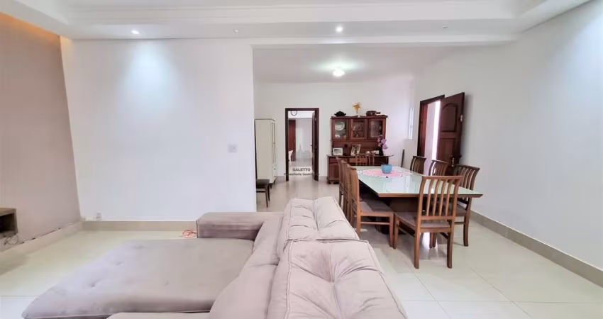 Casa para venda em Jardim Magnólia de 300.00m² com 4 Quartos, 3 Suites e 8 Garagens