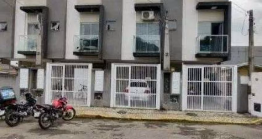 Sobrado para venda em Itapema de 69.00m² com 2 Quartos e 1 Suite