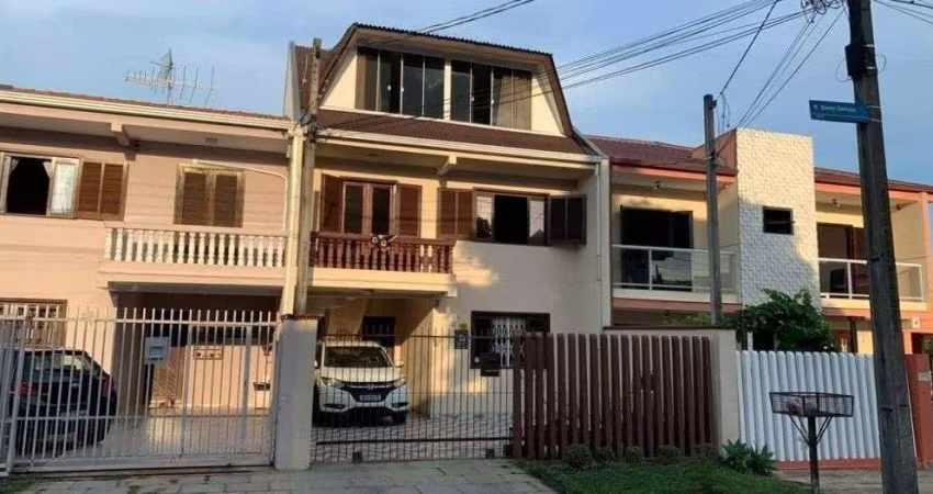 Casa para venda em Xaxim de 130.00m² com 3 Quartos, 1 Suite e 2 Garagens