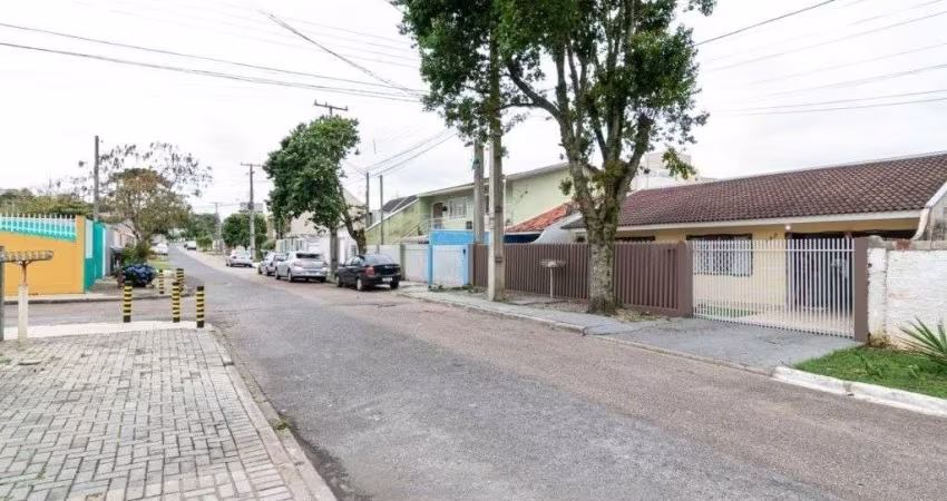 Casa para venda em Uberaba de 115.00m² com 3 Quartos, 1 Suite e 2 Garagens
