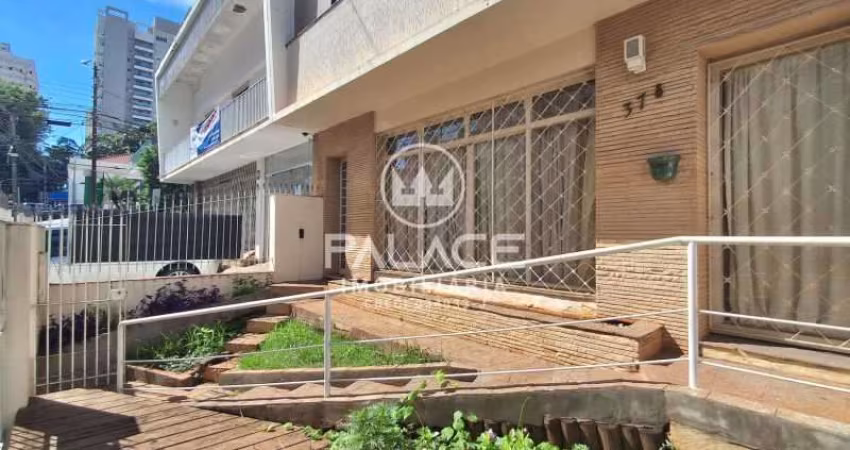 Casa para alugar em Centro de 342.00m² com 3 Quartos, 1 Suite e 2 Garagens
