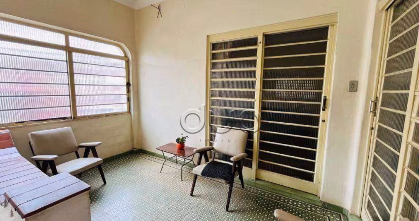Casa para venda em Centro de 121.00m² com 4 Quartos e 3 Garagens