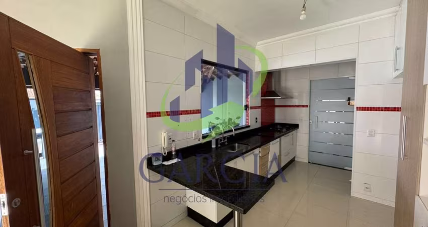 Casa para venda em Parque Dos Eucaliptos de 200.00m² com 3 Quartos, 1 Suite e 3 Garagens