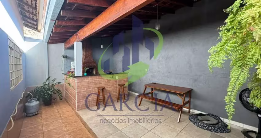 Casa para venda em Parque Dos Eucaliptos de 200.00m² com 2 Quartos, 1 Suite e 3 Garagens