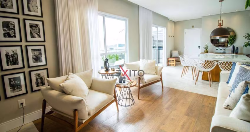 Cobertura para venda em Centro de 220.00m² com 3 Quartos, 3 Suites e 4 Garagens
