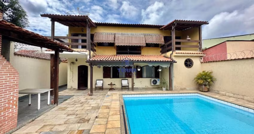 Casa para venda em Colubande de 290.00m² com 4 Quartos, 3 Suites e 3 Garagens