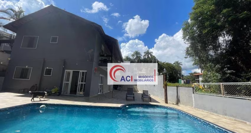 Casa de Condomínio para venda em Vila Verde de 400.00m² com 5 Quartos, 4 Suites e 5 Garagens