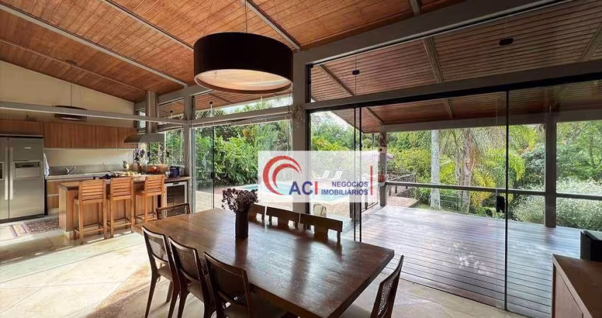 Casa de Condomínio para venda em Chácaras Do Peroba de 382.00m² com 5 Quartos, 5 Suites e 4 Garagens