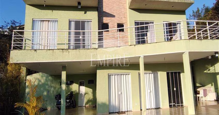 Sobrado para venda em Santa Isabel de 380.00m² com 4 Quartos, 4 Suites e 2 Garagens