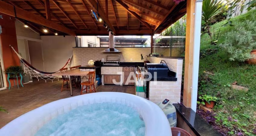 Casa de Condomínio para venda em Medeiros de 92.00m² com 3 Quartos, 1 Suite e 2 Garagens