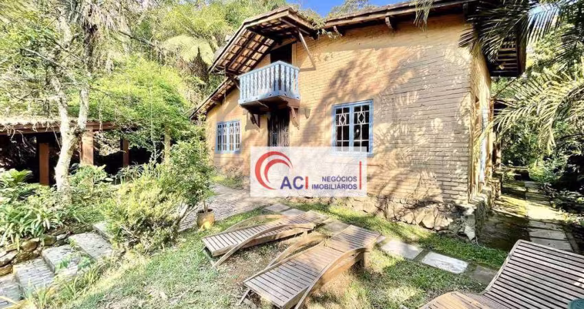 Casa de Condomínio para venda e aluguel em Vila Real Moinho Velho de 440.00m² com 3 Quartos, 1 Suite e 8 Garagens