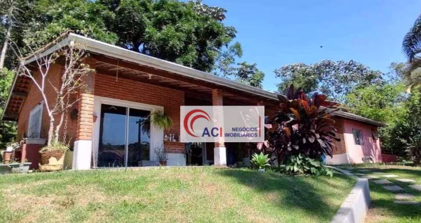 Casa de Condomínio para venda em Jardim Colibri de 199.00m² com 3 Quartos, 1 Suite e 6 Garagens
