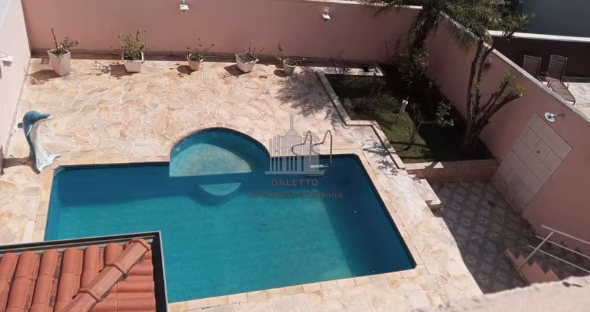 Casa para venda em Parque Jambeiro de 300.00m² com 3 Quartos e 3 Garagens