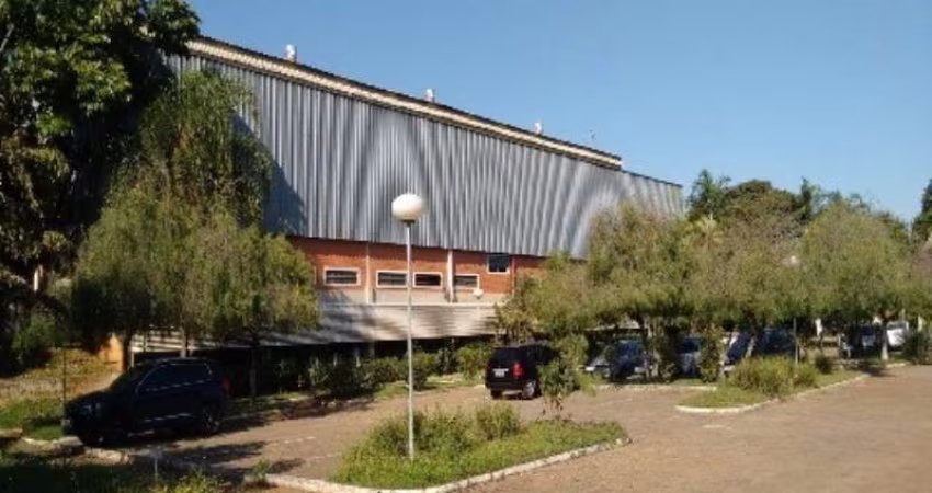 Galpão / Depósito / Armazém para venda em Parque Peron de 4880.00m² com 28 Garagens