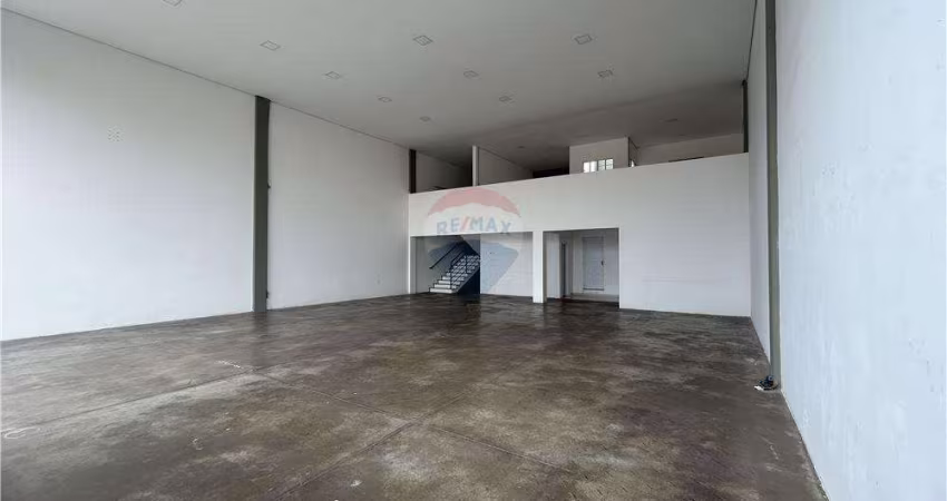 Imóvel Comercial para alugar em Jardim Capuava de 310.00m² com 3 Garagens