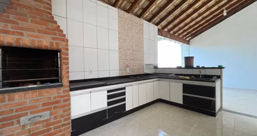 Casa para venda em Conjunto Habitacional José Saran de 92.00m² com 2 Quartos e 2 Garagens