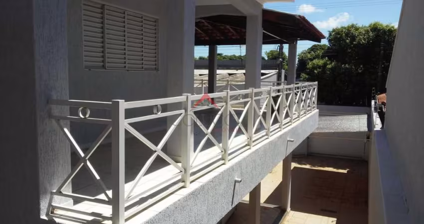 Sobrado para venda em Tv de 219.00m² com 4 Quartos, 1 Suite e 2 Garagens
