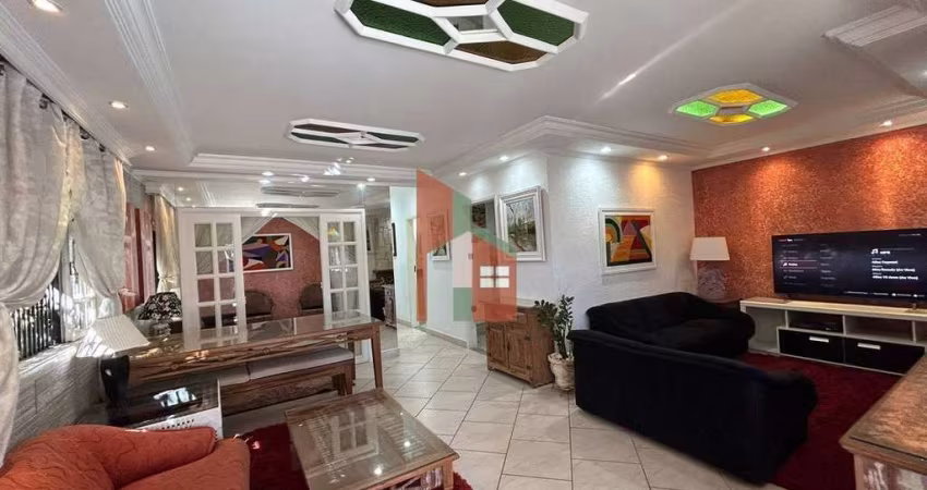 Casa para venda em Vila Thais de 196.00m² com 3 Quartos, 1 Suite e 5 Garagens
