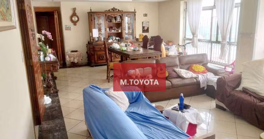 Apartamento para venda em Centro de 180.00m² com 5 Quartos, 2 Suites e 1 Garagem